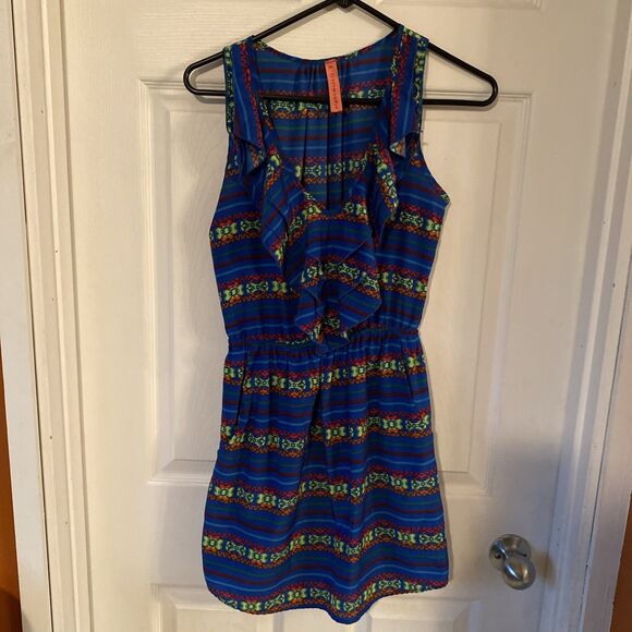 Eighty Six Blouse Women’s Size XS Sleeveless Ruffled V Neck - Picture 1 of 11